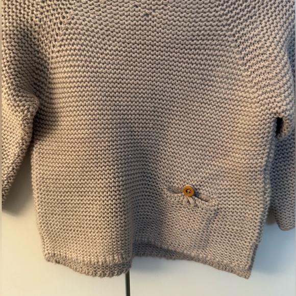 Zara Light Gray Knit Sweater - Picture 2 of 4